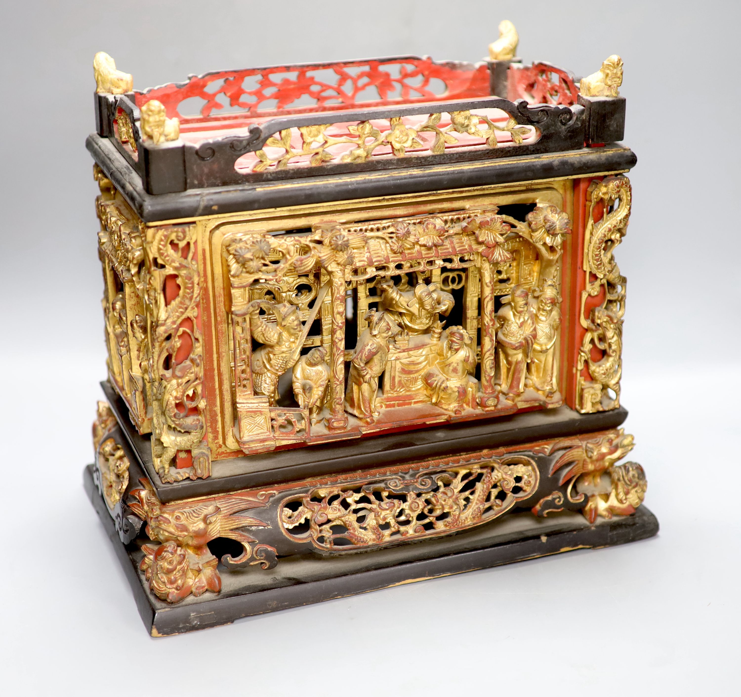 A 19th/20th century Chinese carved gilt lacquer offering box (chanab), height 32cm